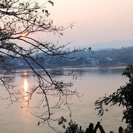 Somewhere Over The River Ban Houayxay Exterior foto