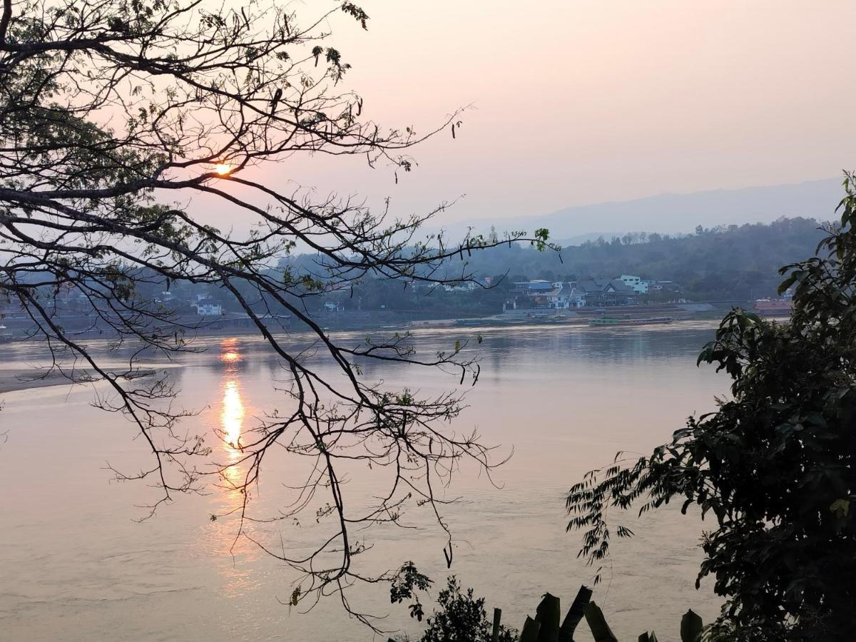 Somewhere Over The River Ban Houayxay Exterior foto